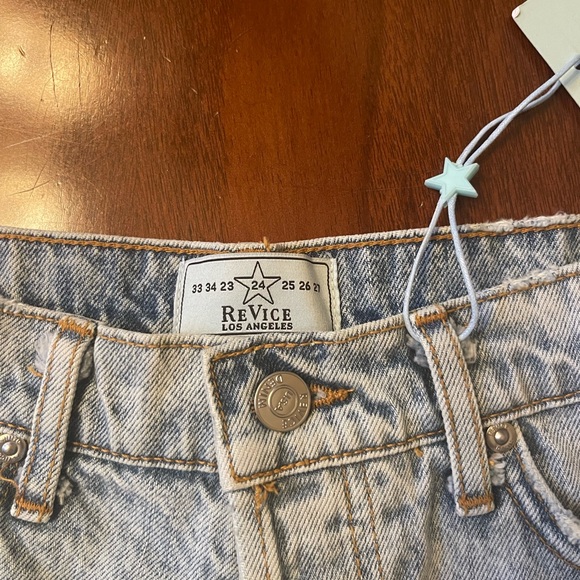Revice Editors Cut Summer Fling Jean Shorts. Size- 24. Brand new. - Picture 6 of 8